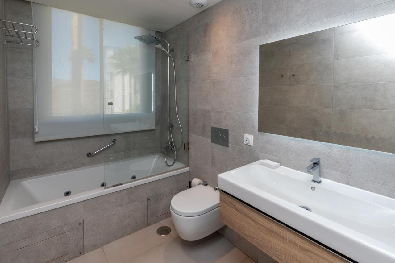 Appartement 2Br Luxury - Santa Barbara Heights, Good Wifi & Ac à La Cala De Mijas Extérieur photo